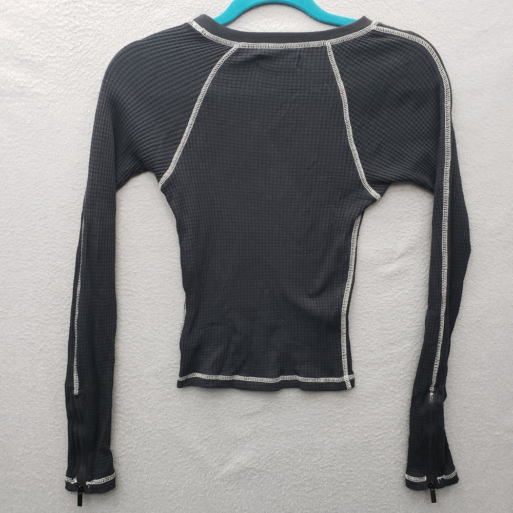 Urban Outfitters Thermal Long Sleeve Tee Black Fitted Waffle Knit Layering NWT